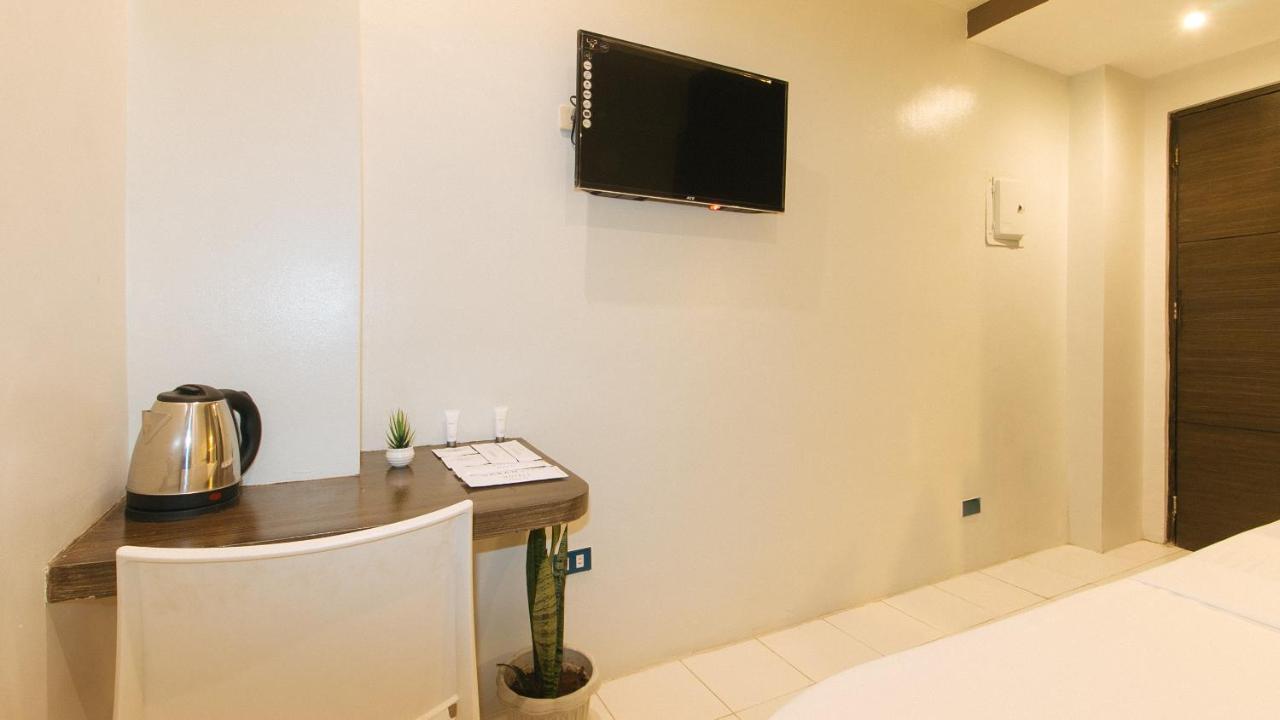 Urbanview At San Antonio'S Place Sampaloc Manila Zewnętrze zdjęcie